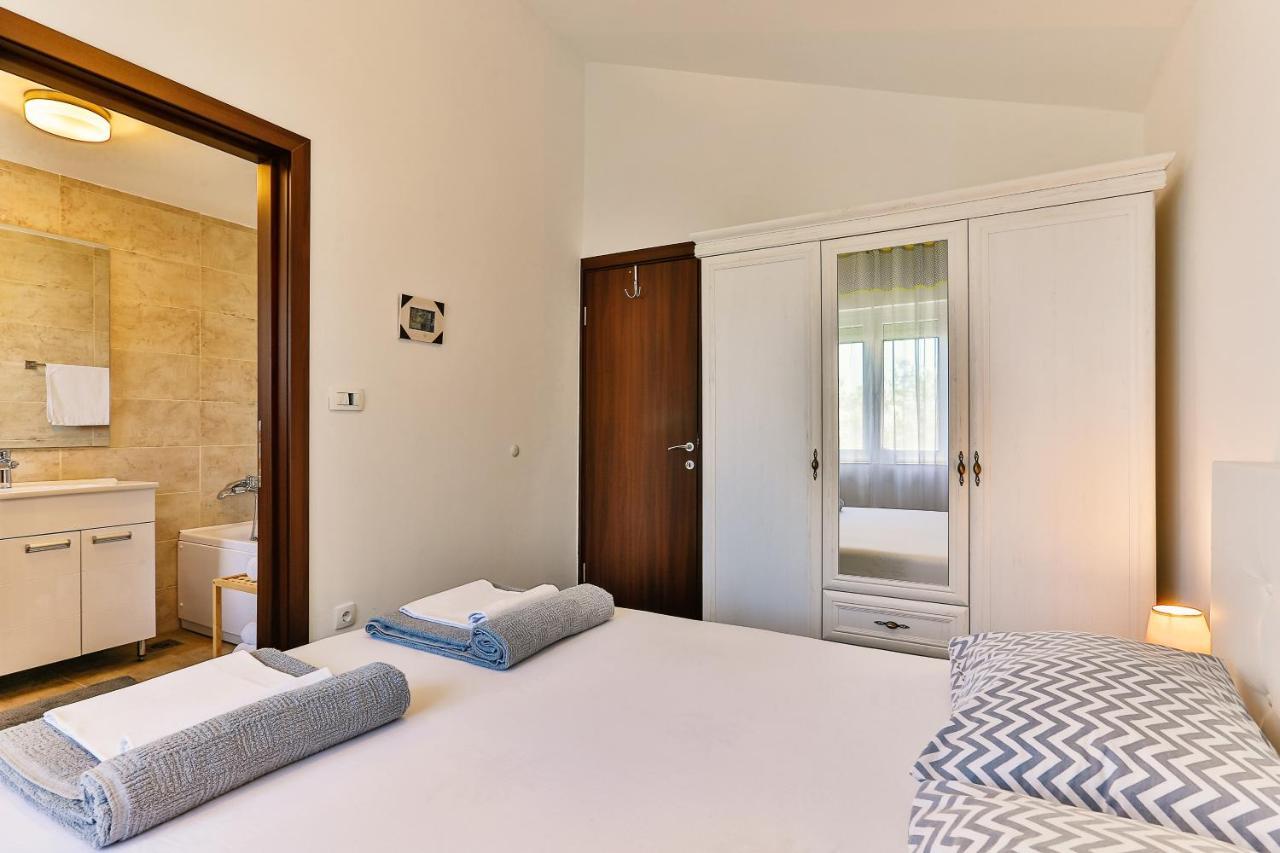 Apartmani Visum Sveti Stefan Exterior photo
